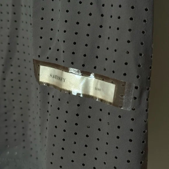 Satisfy Running Space‑O™ Singlet Tank - Picture 3 of 4